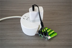 Quelles sont les quatre étapes des batteries lithium-ion rechargeables ?